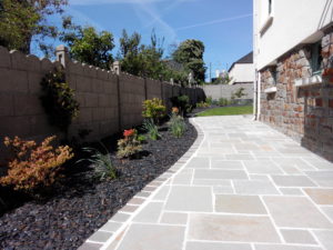 Pierr&257.jpg039;eau Le Jardinier IMG 20150512 165922 257